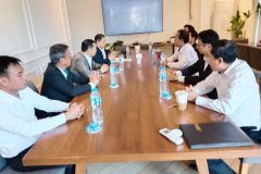 MOUWITHbcel02_resize MOUWITHbcel02_resize